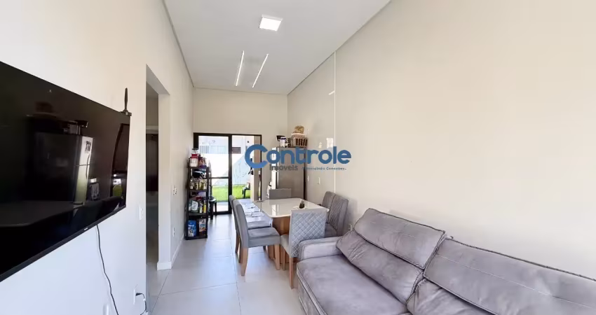 Casa com  03 dormitórios e uma suíte no bairro vale verde - palhoça/sc