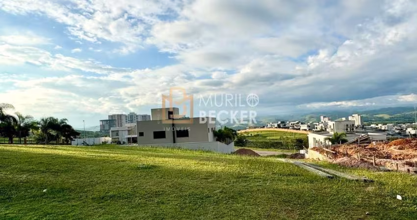 Terreno 485m² no Condomínio Alphaville I