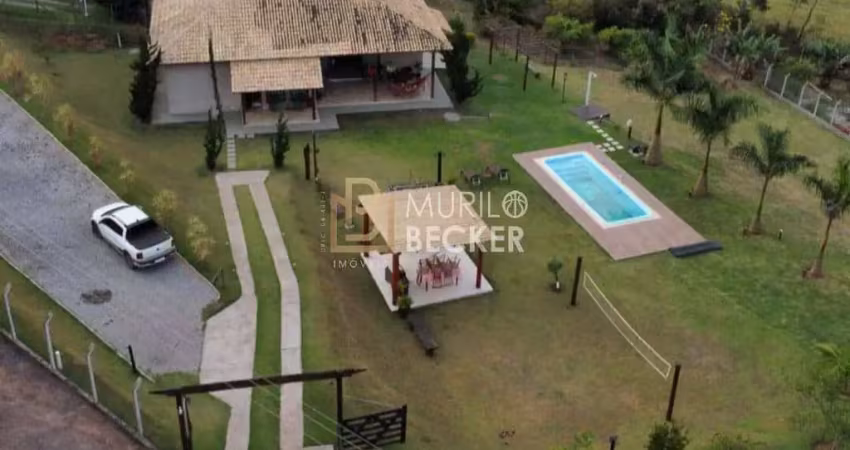 Chácara de veraneio a venda 3.200m² de área - Paraibuna - SP