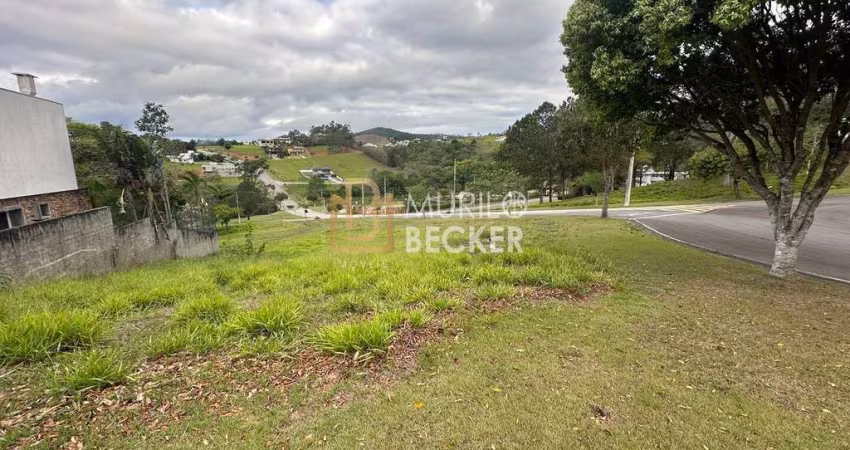 Terreno de 1290m² à venda no Cond. Recanto Santa Bárbara em Jambeiro