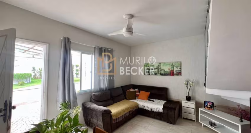 Casa à venda - 2 quartos - Condomínio - Jardim Califórnia em Jacareí