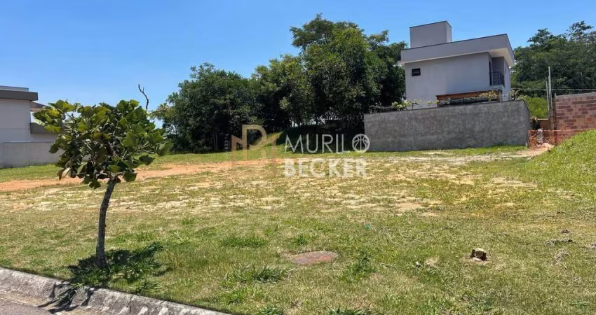 Terreno a venda com 250m² no Residencial Fogaça