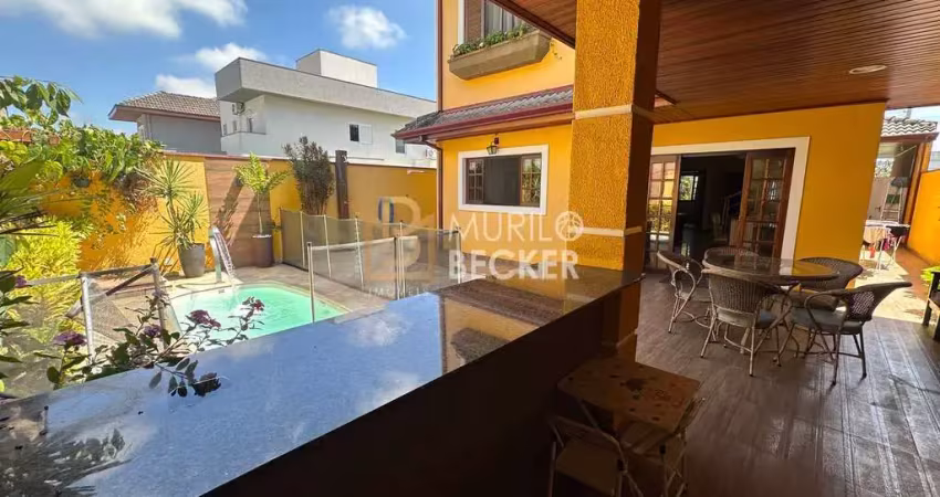 Casa à venda de 180m² 3 quartos no Cond. Altos da Serra - Bairro Urbanova