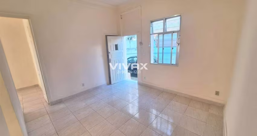 Casa com 2 quartos para alugar na Rua Paulo Silva Araújo, Méier, Rio de Janeiro