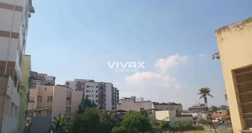 Apartamento com 2 quartos para alugar na Rua Mossoró, Méier, Rio de Janeiro