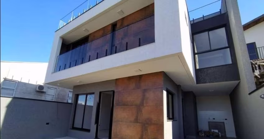Lindos Sobrados  a venda no Bairro Uberaba- Curitiba/ Pr