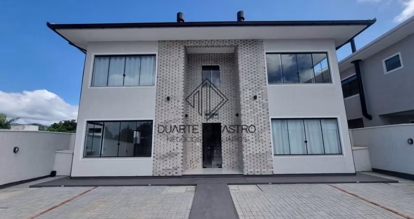 Apartamento na Praia a poucos metros do Mar