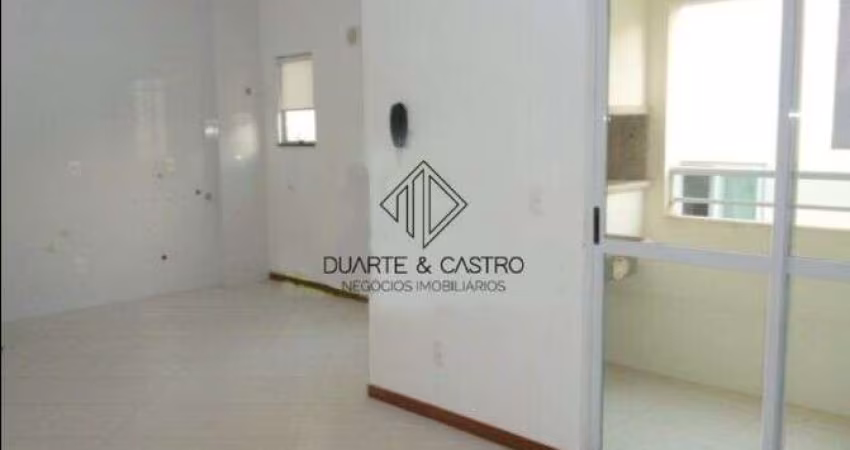 Apartamento com Sacada e Churrasqueira