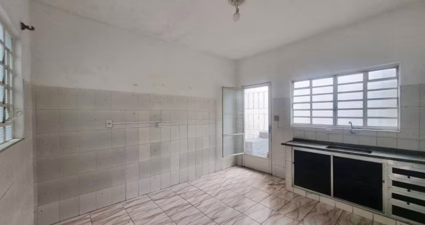 Casa para Locação em Valinhos, Vila Clayton, 3 dormitórios, 1 suíte, 2 banheiros, 4 vagas