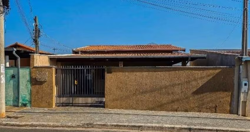 Casa para Venda em Valinhos, Jardim São Marcos, 2 dormitórios, 1 banheiro, 3 vagas