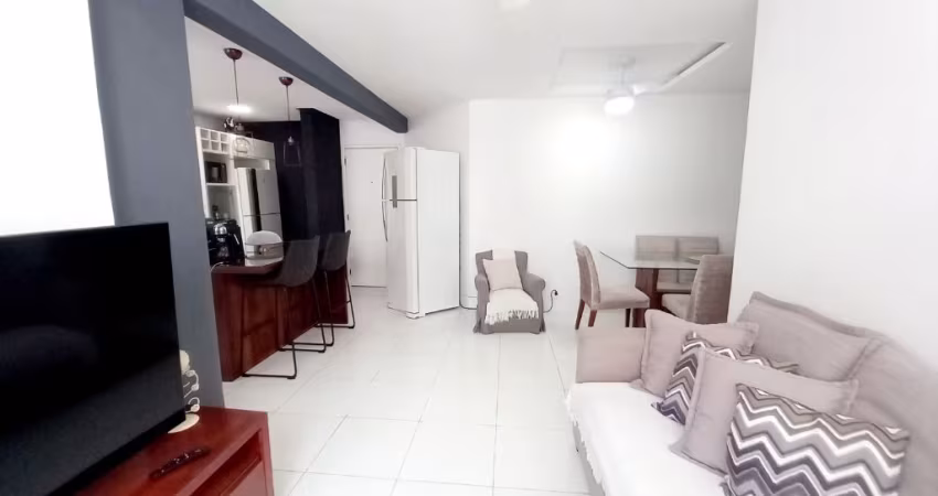 Apartamento 2 quartos e  1 banheiro.