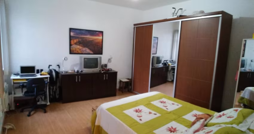 Apartamento  de 2 quartos e 1 banheiro