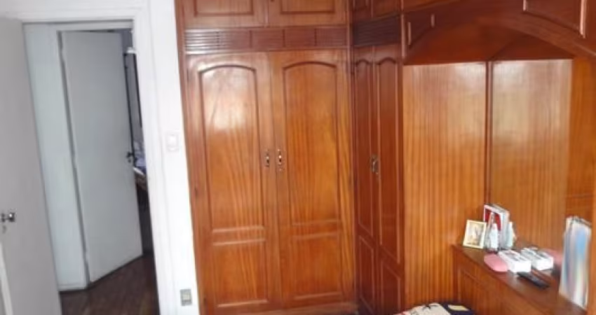 Apartamento 3 quartos e 1 suíte.
