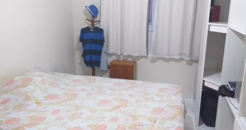 Casa de 5 quartos e 3 suítes.
