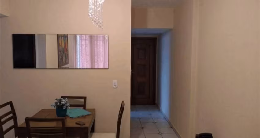 Apartamento de 2 quartos e 1 garagens.