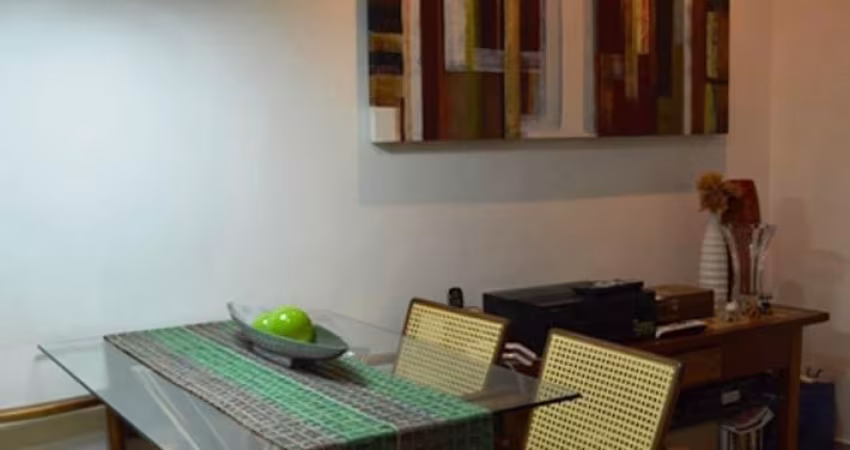 Apartamento de 2 quartos e 1 banheiro.