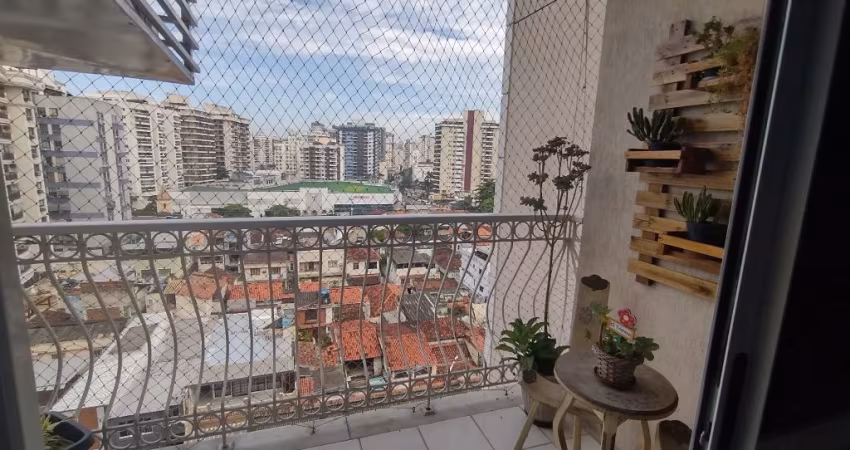 Apartamento de 2 quartos e 1 suíte.