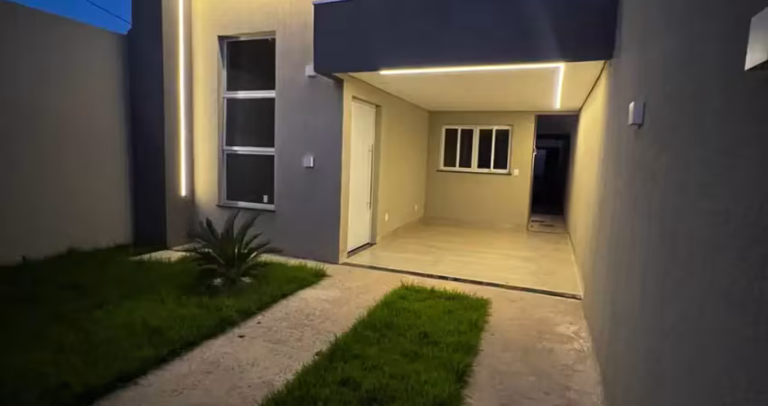 Linda casa térrea 3 quartos sendo 1 suíte, pronta para morar