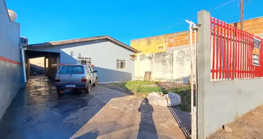 Vendo casa ampla em avenida com 2 quartos em bairro mapim várzea grande