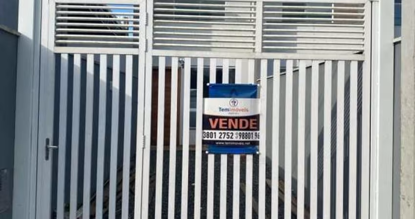 Casa para Venda em Joinville, Jardim Paraíso, 2 dormitórios, 2 banheiros, 2 vagas