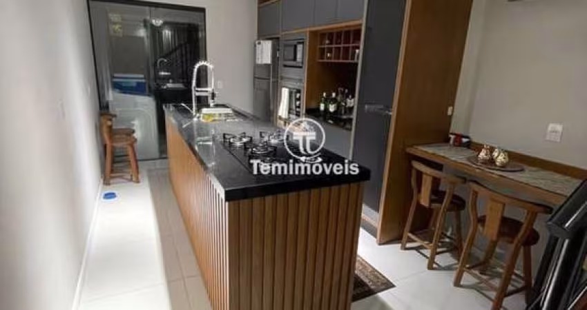Casa para Venda em Joinville, Santa Catarina, 2 dormitórios, 2 banheiros, 2 vagas
