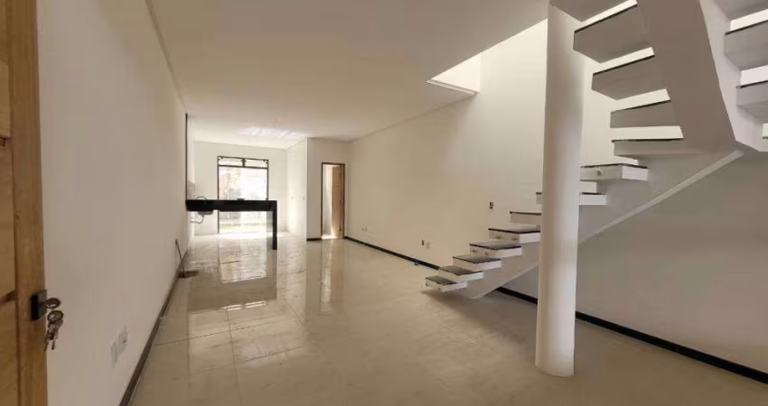 Casa para Venda em Juiz de Fora, Aeroporto, 3 dormitórios, 1 suíte, 3 banheiros, 2 vagas