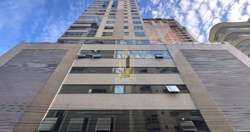 Apartamento de 4 Suítes Mobiliado Meia Praia