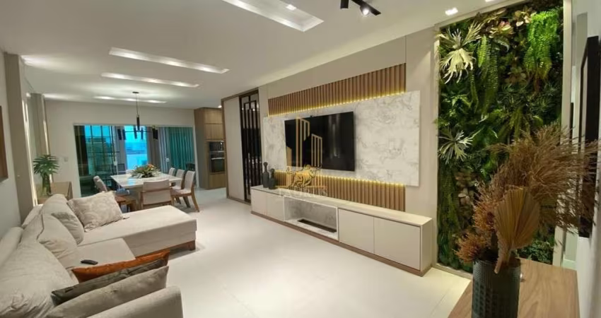 Apartamento 3 Suítes com Área de Lazer Meia Praia