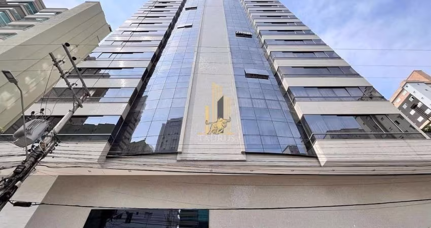 Apartamento 4 Suítes com Área de Lazer Meia Praia