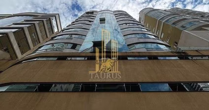 Apartamento mobiliado, 2 quartos Meia Praia