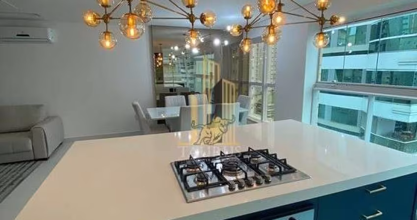Apartamento 2 Suítes com Área de Lazer Meia Praia