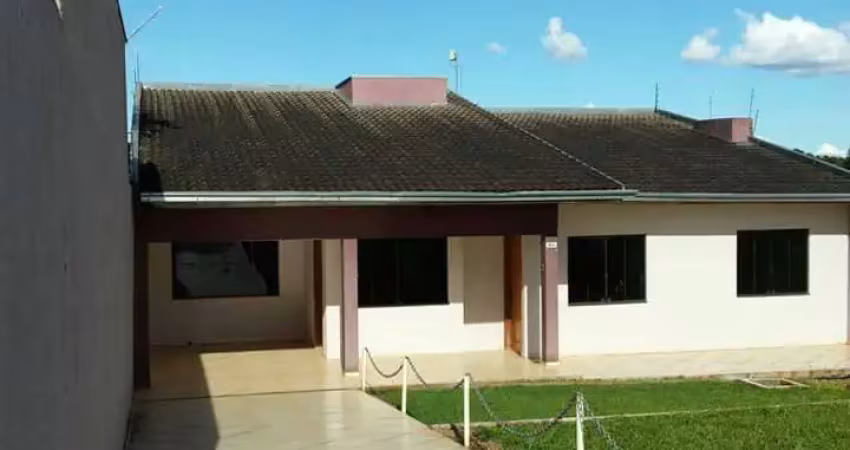 CASA NA REGIÃO DO LAGO, 3 DORMITÓRIOS SENDO 1 SUÍTE GRANDE SOBRA DE TERRENO