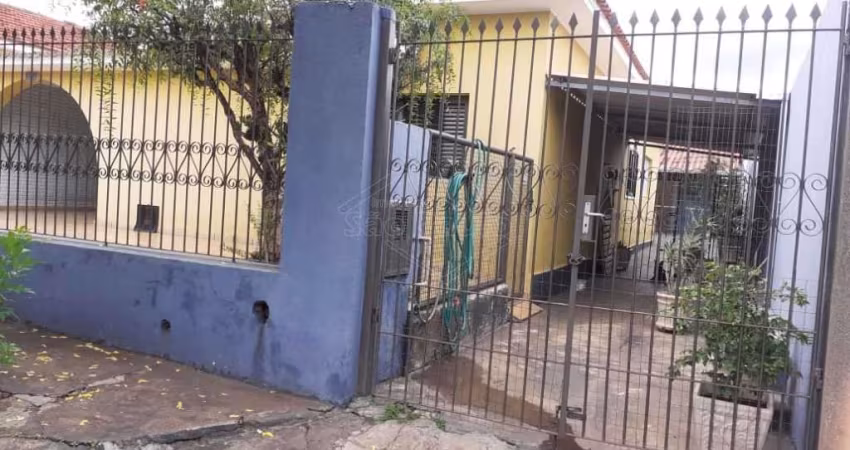 Casa com 3 quartos à venda no Jardim do Carmo, Araraquara 