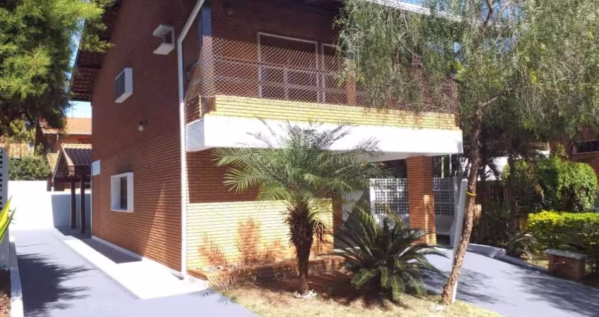 Casa em condomínio fechado com 3 quartos à venda no Jardim Zavanella, Araraquara 