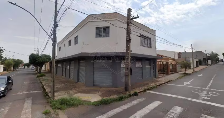 Prédio com 3 salas para alugar na Rua Expedicionários do Brasil, 2118, Centro, Araraquara