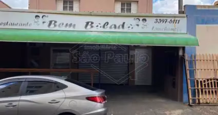 Casa com 3 quartos para alugar na Avenida Brasil, 755, Centro, Araraquara