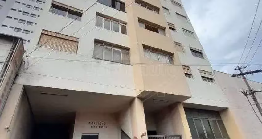 Apartamento com 2 quartos para alugar na Avenida Feijó, 416, Centro, Araraquara