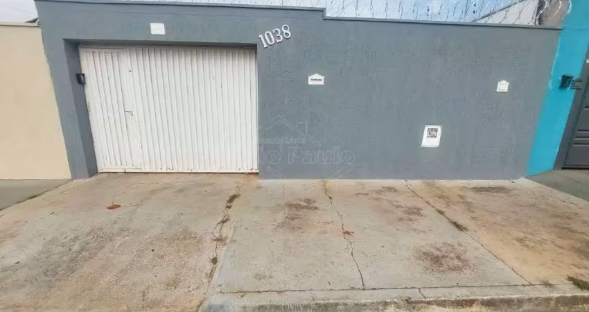 Casa com 2 quartos para alugar na Avenida Jesuíno Ferreira Lopes, 1038, Jardim Residencial Silvestre, Araraquara