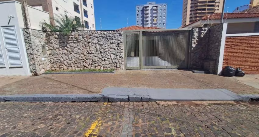 Casa com 3 quartos à venda no Centro, Araraquara 