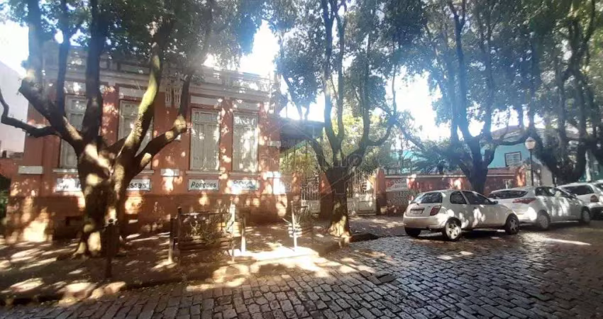 Prédio com 4 salas para alugar na Rua Voluntários da Pátria, 1455, Centro, Araraquara