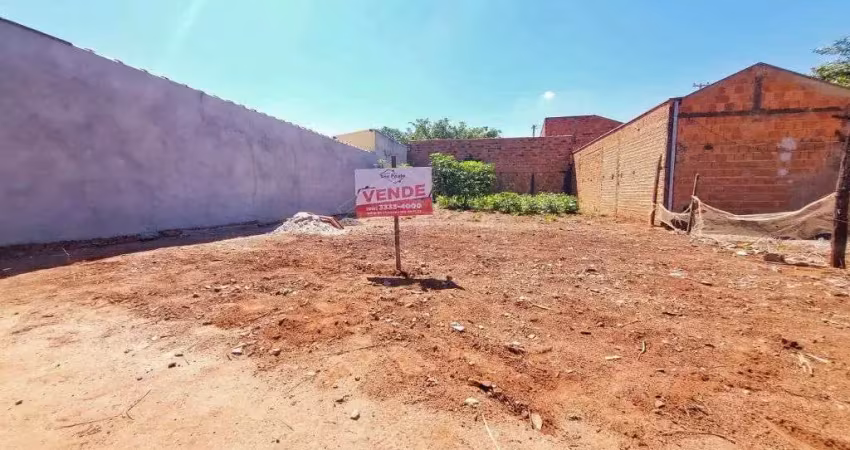 Terreno à venda na Avenida Angelo Vissali, Jardim Adalberto Frederico de Oliveira Roxo II, Araraquara
