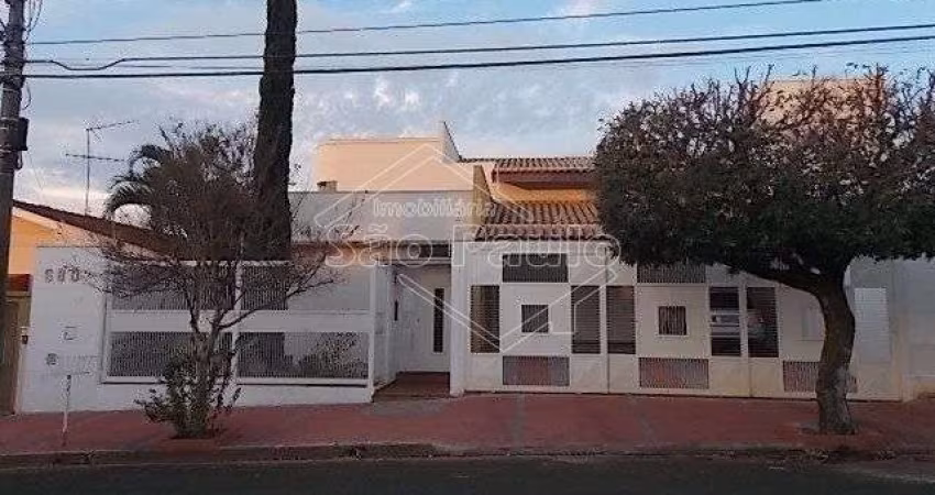 Casa comercial com 3 salas à venda na Vila Harmonia, Araraquara 