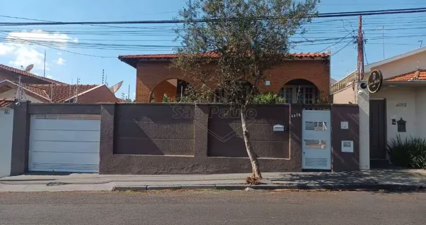 Casa com 3 quartos à venda no Jardim Santa Angelina, Araraquara 
