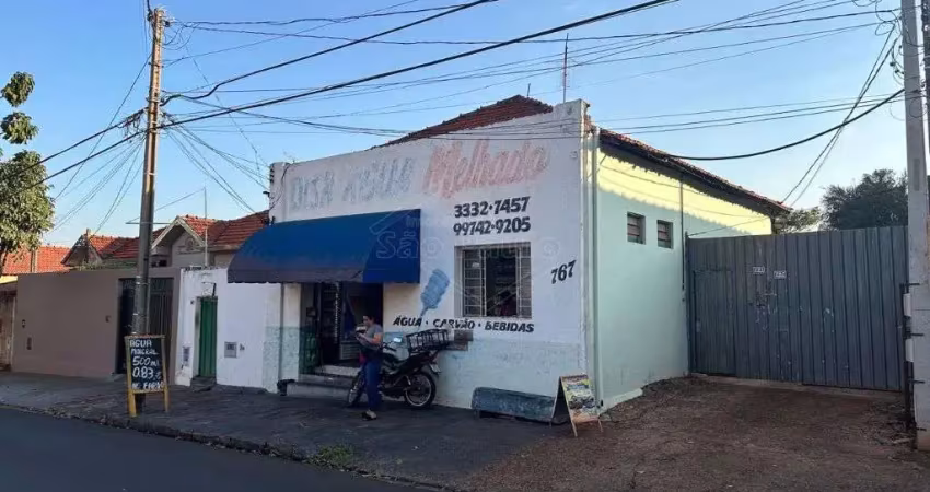 Terreno à venda na Rua Carlos Gomes, 767, São José, Araraquara