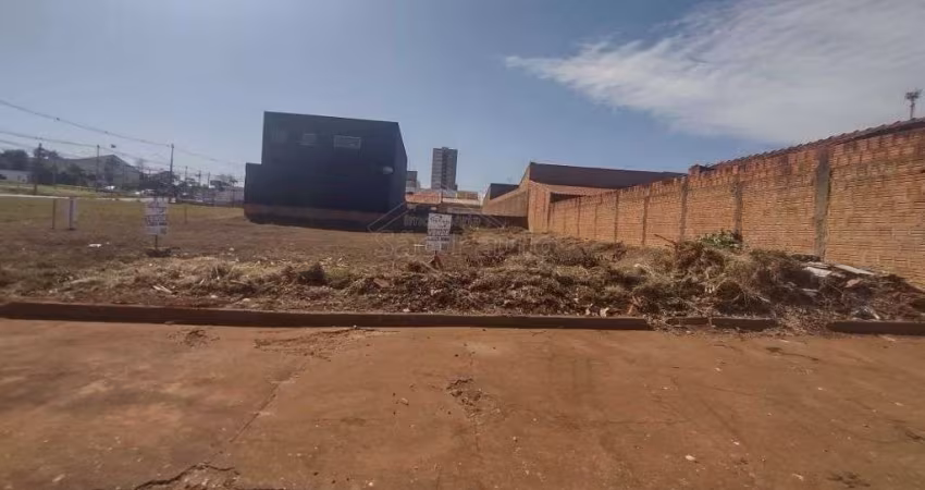 Terreno à venda no Jardim das Flores, Araraquara 