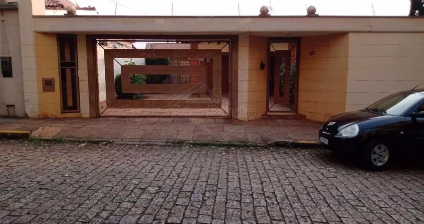 Casa com 3 quartos à venda no Centro, Araraquara 