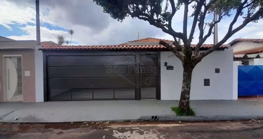 Casa com 3 quartos para alugar na Avenida Major Dario Alves de Carvalho, 1217, Vila Xavier (Vila Xavier), Araraquara