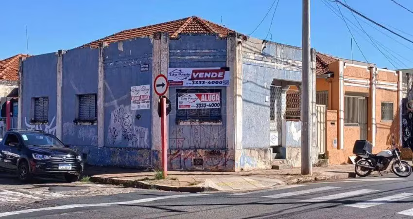 Casa com 3 quartos para alugar no Centro, Araraquara 