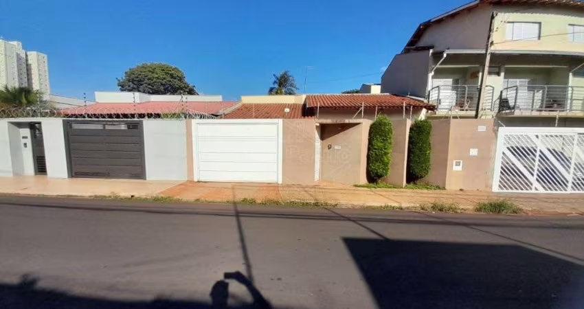 Casa com 3 quartos à venda no Centro, Araraquara 