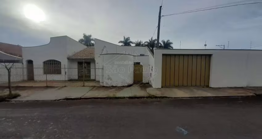 Casa com 4 quartos para alugar na Vila José Bonifácio, Araraquara 